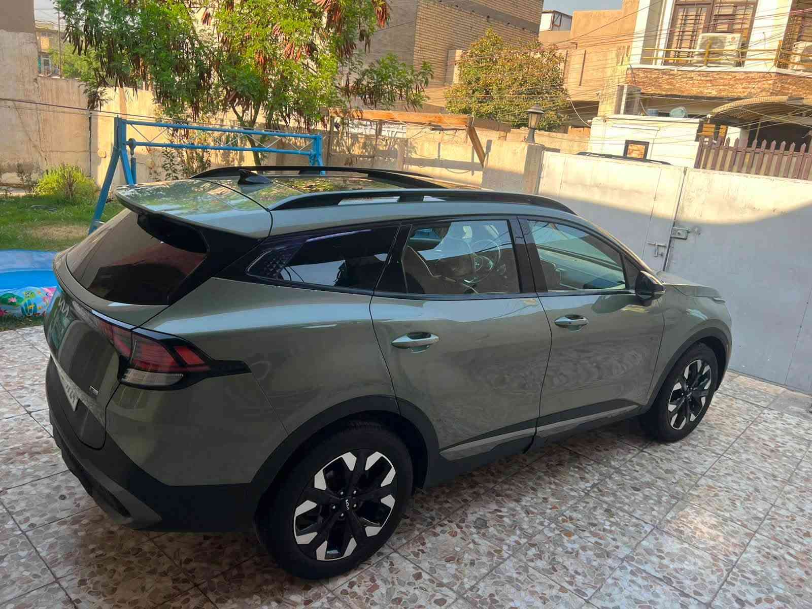 السلام عليكم….
كيا سبورتج ٢٠٢٤ 
الفئة XLINE
محرك2500
صور امريكا بالمنشور 
تصليح حلو والسيارة جاهزة
ممشى 18 الف مشي امريكا فقط دخول جديد
مرقم بغداد بأسمي تحويلهه سهل متحتاج هزة
مواصفاتها حلوة بانوراما شاحن وايرليس كشنات جلد تشغيل عن بعد وبصمة و مواصفات الاكس لاين معروفة
مكان السيارة بغداد الغزالية 
اي استفسار اني حاضر
السعر 21500 
*********** ابو ايهم
