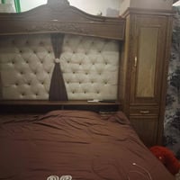 عندي هاي الغرفة ام المسرح تفصال 6 بوب نضيفه جدا ماخذذيها ب2 و700 ورايد...