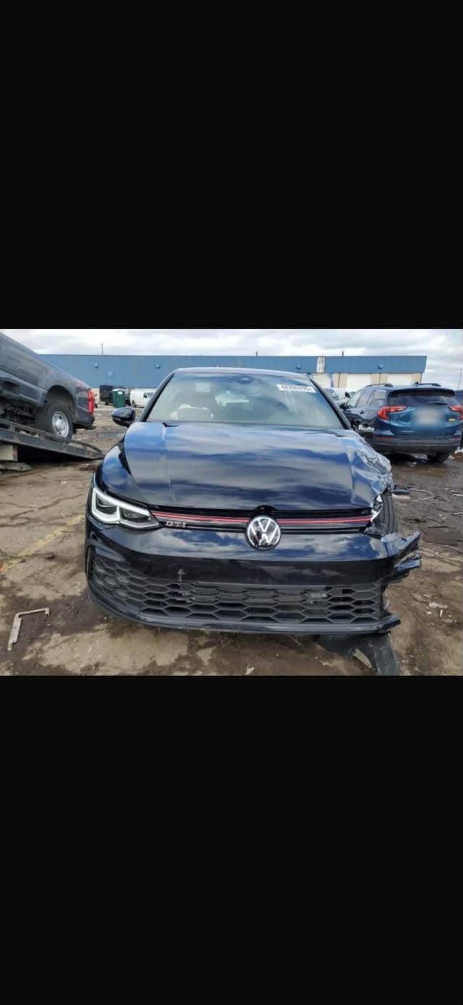 كولف GTI • ٢٠٢٤ • ٣٢ الف كم