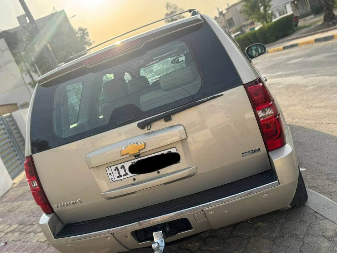 السلام عليكم تاهو 2012 مكفوله من الصبغ بيها فقط بارد قليل اباب الخلفي ورا الصدر فول مواصفات LTZ ماشيه 170 الف حقيقي رقم بغداد مشروع وطني باسمي السعر 210 وبيها مجال بسيط ***********
