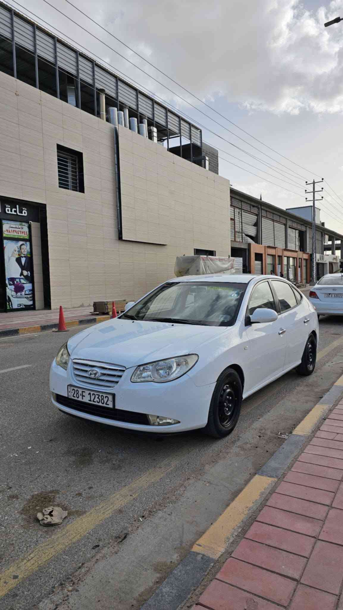 افانتي موديل 9 نضيفه وجاهزه من كلشي ع اخر حبايه 
مكينه كير تبريد فول 
بيه بنيد جماليه صبغ 
جاملغ وره دحجه ونصبغ كله 
الباقي سليم
نجف مناذره 
سعر ٩٥ وبيه مجال ورقتين مو اكثر 
***********
