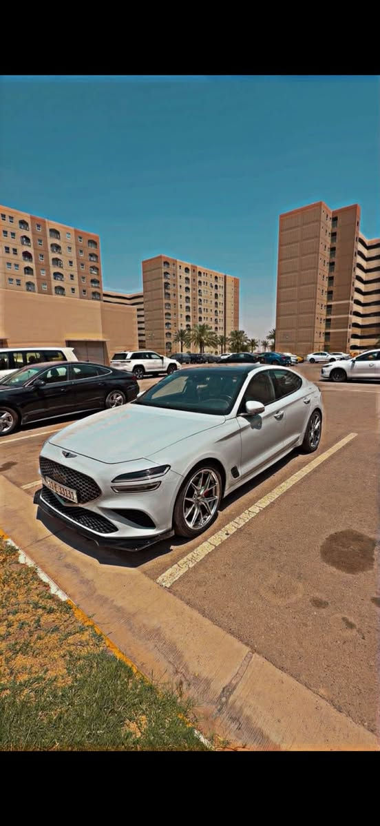 GENESIS
G70 
3.3 twin turbo 🔥🚀
رقم بغداد فول مواصفات 
بانوراما رادارات ومواصفات الجنسس الفول معروفة 
ويالة BSS 
مغلفهة PPF 
حادثهة 3 قطع والسونار موجود بلصور وغير السونار مكفول 
كير مكينة مكفولات 
ماشية 78 ألف
215 $وبيها مجال 
مكاني ساحة عدن او بسماية 
***********
