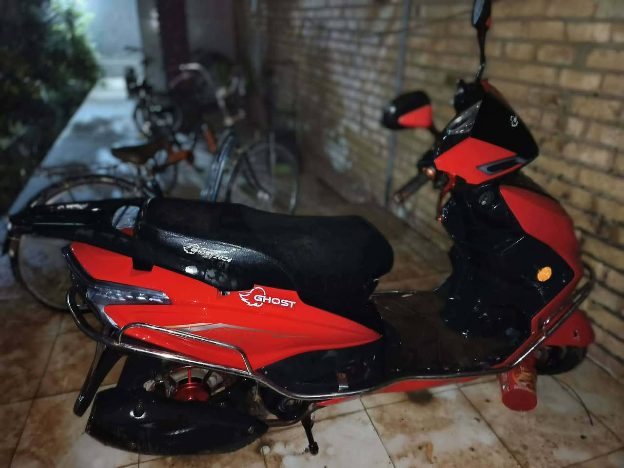 سكنز للبيع المكال بابل السعر خاص او الاتصال ***********
