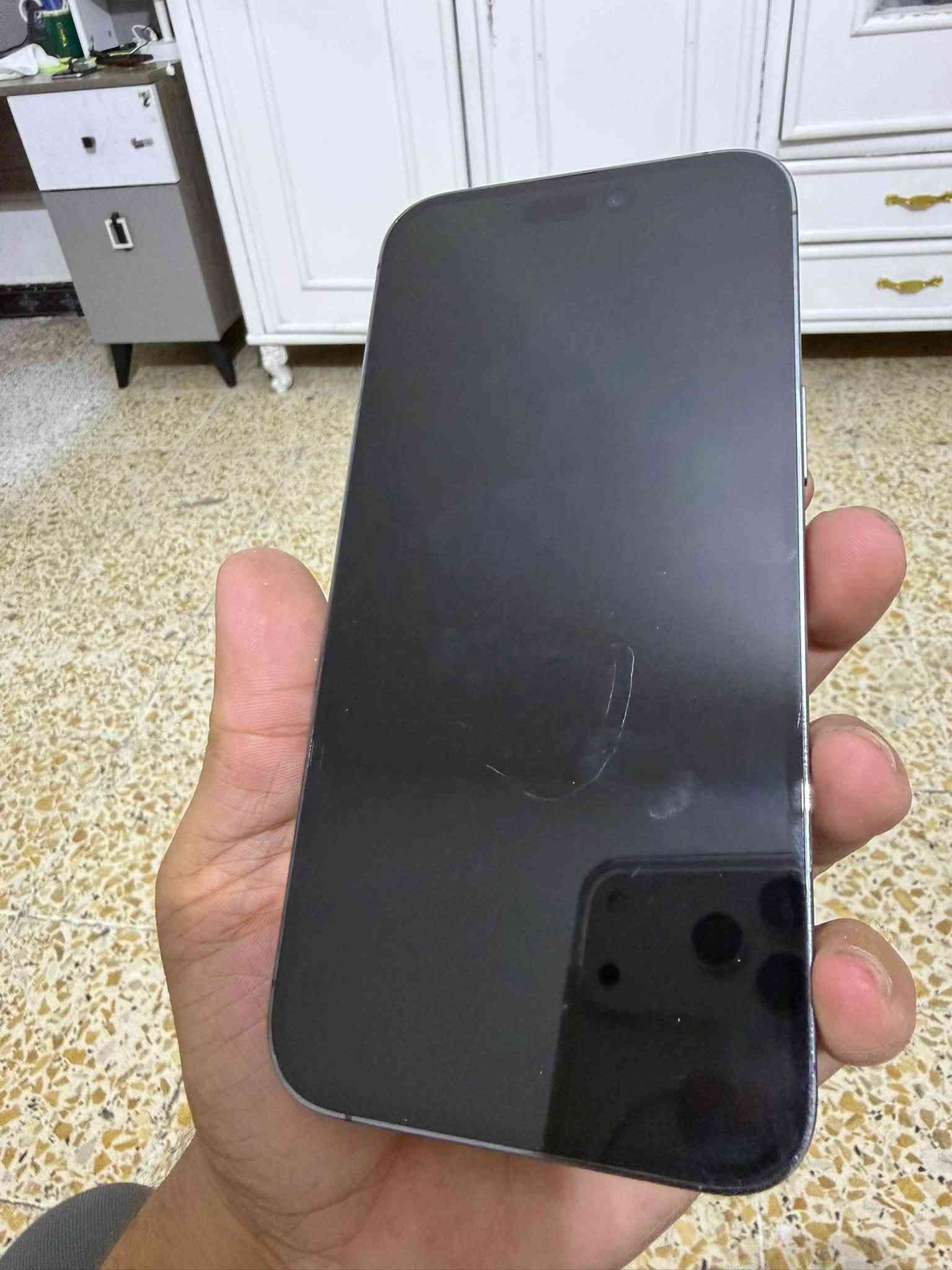ايفون 14برو ماكس

ذاكره 256

بطاريه 77

جهاز نضافته كدام عينك بي شخط بلشاشه كلشي موضح بلصور

بدون ملحقات فقط كارتونه جهاز بلادي ما مفتوح ولا داخل صيانه 

سعره 725
بغداد الأمين الثانيه ***********

نص مكتوب في الصور:
- ٧:٥٦
- حالة البطارية والشحن
- رسالة مهمة حول البطارية
- حالة بطارية هذا الـ iPhone متدنية جدًا. يمكن استبدال البطارية عن طريق أحد مزودي خدمة Apple المعتمَدين لاستعادة المستوى الكامل للأداء والقدرة.
- العثور على خيارات الخدمة...
- الحد الأقصى للقدرة
- ٧٧٪
- هذا قياس لقدرة البطارية مقارنة بقدرتها عندما كانت جديدة. قد تتسبب القدرة المنخفضة بتقليل ساعات الاستخدام بين عملية الشحن والأخرى.
- أقصى قدرة للأداء
- ستساعد الأنظمة المضمنة في النظام والمكونات في تخفيف آثار الأداء التي قد تلاحظها أثناء التقدم الكيميائي في عمر بطارية iPhone.
- شحن البطارية المحسن
- للحد من استنزاف عمر البطارية، يتعلم الـ iPhone من عادات الشحن اليومية، بحيث ينتظر ولا يتجاوز ٨٠٪ حتى يحين موعد حاجتك إلى استخدامه.
- حول
- الاسم
- iPhone >
- إصدار iOS
- 27.0 >
- اسم الطراز
- iPhone 14 Pro Max
- رقم الطراز
- MQ9X3AA/A
- الرقم التسلسلي
- HH34TXX1CF
- سجل تاريخ القطع والخدمة
- الأغاني
- الفيديوهات
- الصور
- السعة
- ٢٥٦ غ.ب.
- متوفرة
- ٢٣٤,٨ غ.ب.
- عنوان Wi-Fi
- F0:1F:C7:19:14:58
- Bluetooth
- F0:1F:C7:22:5D:B7