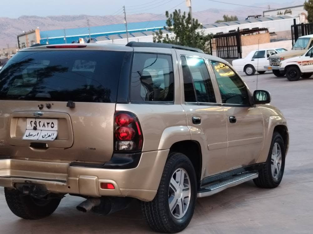 ترای بلازەر مۆدیل 2007 گێڕتۆماتیک
مەکینە ڕەش مەکینە مەرغوب
4پارچەی سبوغە دەعم و لێدرانی نیە
گێر و مەکینە و تەبرید بە شەرت
تحویل و بەناوکردن بە شەرت 
4 تایەی نوێی لەسەرە
 تا بلێی توندوتۆلە بێ مەسرەفە
ژینگەی دراوە سەنەوی بەسەرچوە
نرخی 75وەرەقەو مەجالێکی کەم
*********** ڤایبەر   لەشاری کۆیەم
*********** وەتس ئەپ كويسينجاك, أربيل
