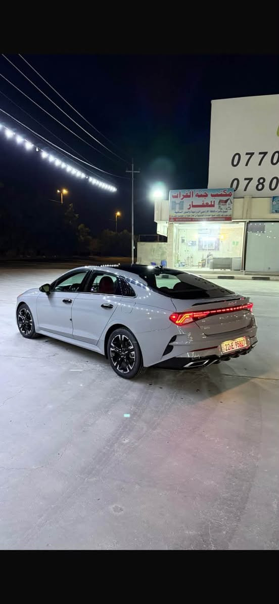 KIA K5 2023 GT-Line 1.6T
وارد امريكي ضرر قطعه واحده فقط جاملغ جهة سايق

مواصفت السياره 
من بنوراما و كشنات كهرباء و هيه مواصفاته معروفه 

سياره نضيفه بانزين فقط محسن اخلي 

للأستفسار ***********
موجود بكل وقت
