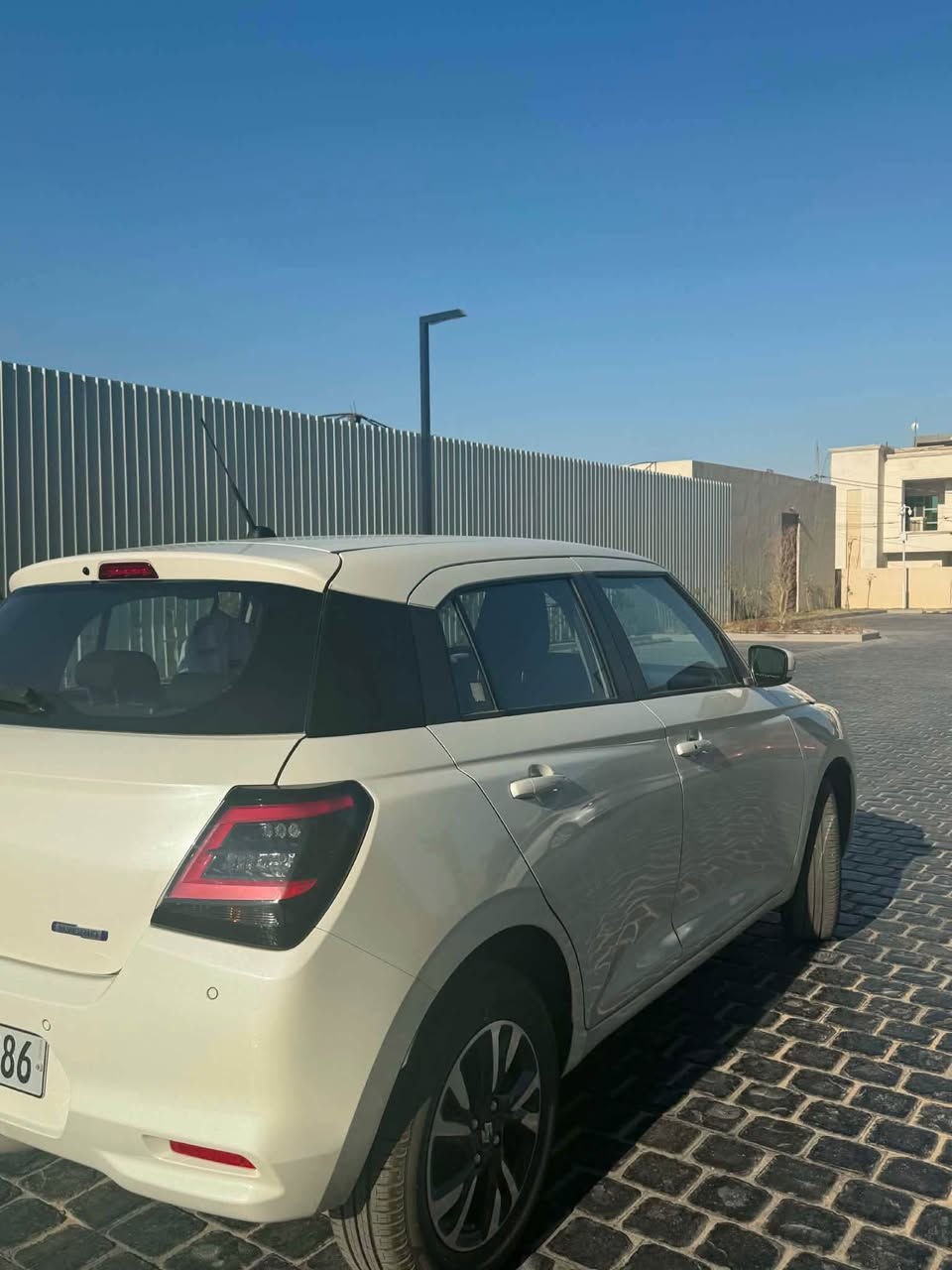 سوزوكي سويفت  هايبرد ٢٠٢٥
ماشية ١٣  ألف كيلو 
رقم بغداد بأسمي للبيع  بلا ضرر  , للتواصل  ع الواتس ***********
