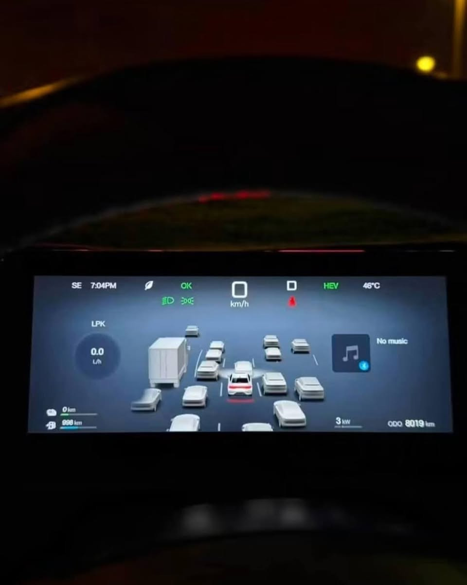 بي وادي  جن بلص 2025 فلاكشب فول الفول ام 13 كامره اوتو بارك   بلكن هايبرد  ماشيه 10 الف كفاله الداخل  زيتوني 

 
بلكن هايبرد  ثلاث انظمه هايبرد + بانزين  شحن ذاتي + شحن خارجي تمشيك2200  كيلو سعه خزان الوقود 65 لتر 

عداد  كليومتر / 10 الف كلي 
  وسياره جديده فلاتر جدد ودهن مبدل جديد جاهزه متصرف درهم 

🔥   مثبت   لوحات  سنويه باسمي 🔥

عنوان /  النجف حي الميلاد 

🔵محرك يعمل لشحن البطاريه فقط  1500 هجين ثلاث انظمه شحن ذاتي + هايبرد + شحن خارجي 
🔵مقاعد جلد زيتوني 
🔵 مقعد سايق كهرباء   
🔵سلايت 
🔵 اوتو بارك طبكة ذاتيه من دون تحكم السايق + قياده من دون تحكم 
‏🔵تحديد مسار طريق 
🔵لايت داينمك عالي ناصي اوتو 
🔵تحكم   بريك رياضي + بريك كموفرت 
🔵حساس امامي عدد 6 + حساس خلفي عدد 6 
🔵شاشه وسطيه كبيره اكبر من فىه من دون مواصفات تشبه شاشه سونك بلص   تحكم بكامل من داخل شاشه  تنزيل جام وغلقه 
🔵 رادار امامي + رادار جانبي + رادار خلفيً
🔵نقط عمياء بمرايه جانبيه + مري شفط + اشاير مري +اناره تحت مرايه 
🔵كيجات  سونك بلص  
🔵13 كامره محيطيه + دي في ار تسجيل  
🔵دركة دي جلد وحياكه 
🔵بكلايت لد   خليه  
🔵بصمه +كارت 
🔵هاندر بريك بصمه اوتو هولد 
🔵كيجات شاشه 
🔵شاشه كبيره تبريد شاشه 
🔵لايت ليد لايت اوتو  + لد صباحي 
🔵تبريد مناخي منفصل 
🔵تبريد قطعتين 
🔵ويل كب كروم 16 
🔵ايرباك عدد 10 
*********** النجف, العراق
