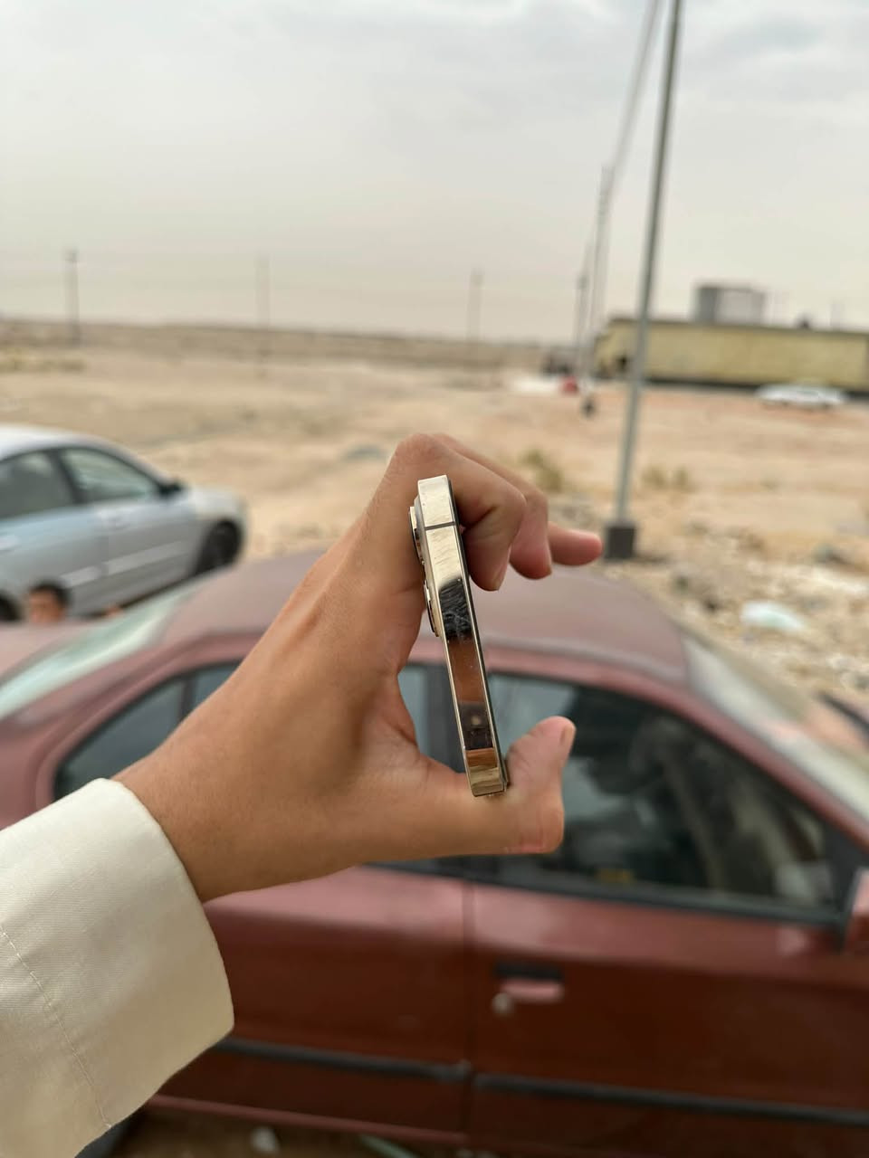 آيفون 13 برو ماكس • بطارية ٧٦٪ • كاميرا بحاجة تبديل