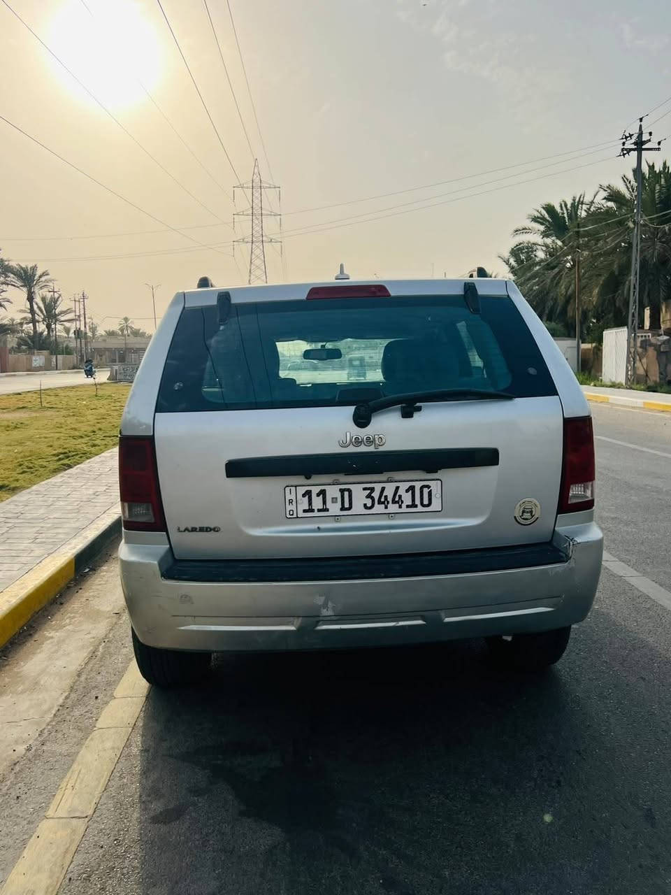 سلام عليكم 
جيب لاريدو موديل ٢٠٠٧ رقم بغداد بسمي مكينه وكير كهربائيات كله شغله تخم تاير دلاوب جديد حداديه نضيفه دخل نضيف ضرر من امريكا جوملاغ خلفي نقص غاز تبريد وسيارة جارد بس مو كله ٣قطع مكان بغداد الشعب سعر 80 
***********

