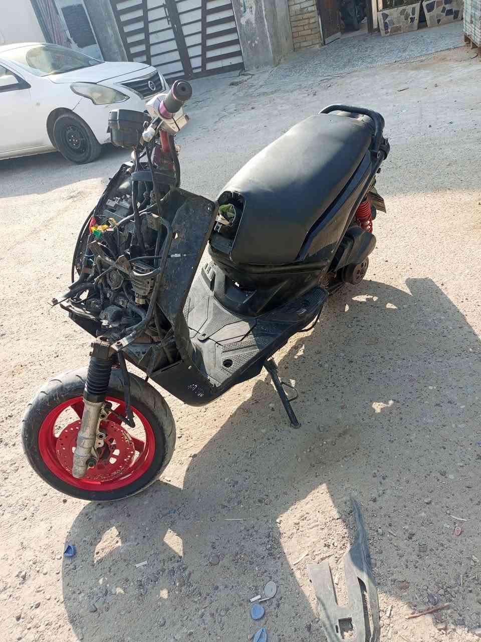 سلام عليكم سكنس جبلي للبيع سعر 400 وبيه مجال دراجه شغاله نكره سلف بكل وقت لايت خلفي يشتغل نقصه بجم امامي لابكن ولا تبخير شلعه ومعدل مكان بغداد حي اور رقم ***********
