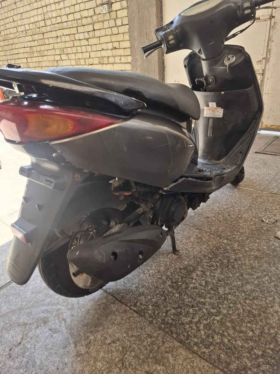 ببغاء محرك مكفول كفرات تجاريه محرك اخرس ناعم اشاير لايت شغالات تايرات جدد السعر 750 بيهه مجال قليل بغداد الامين الثانيه ***********
