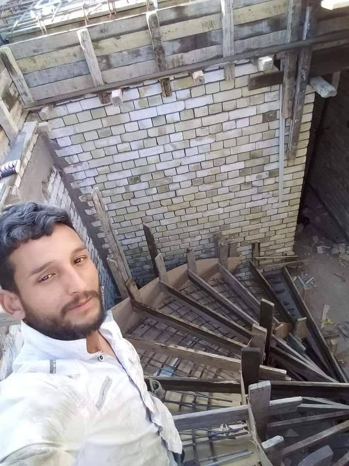 السلام عليكم نجار قالب متفرغ  نجاره تسليح
ب أنسب السعار.بغداد 
*********** إتصال أو واتساب
