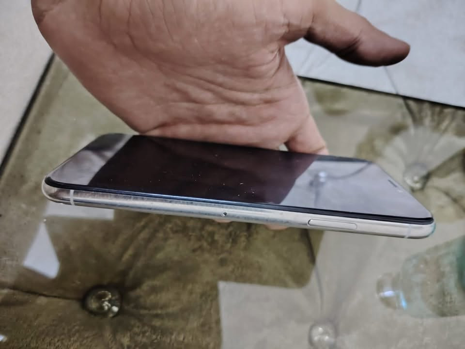 آيفون XS • ذاكرة ٢٥٦ • بطارية اصلية