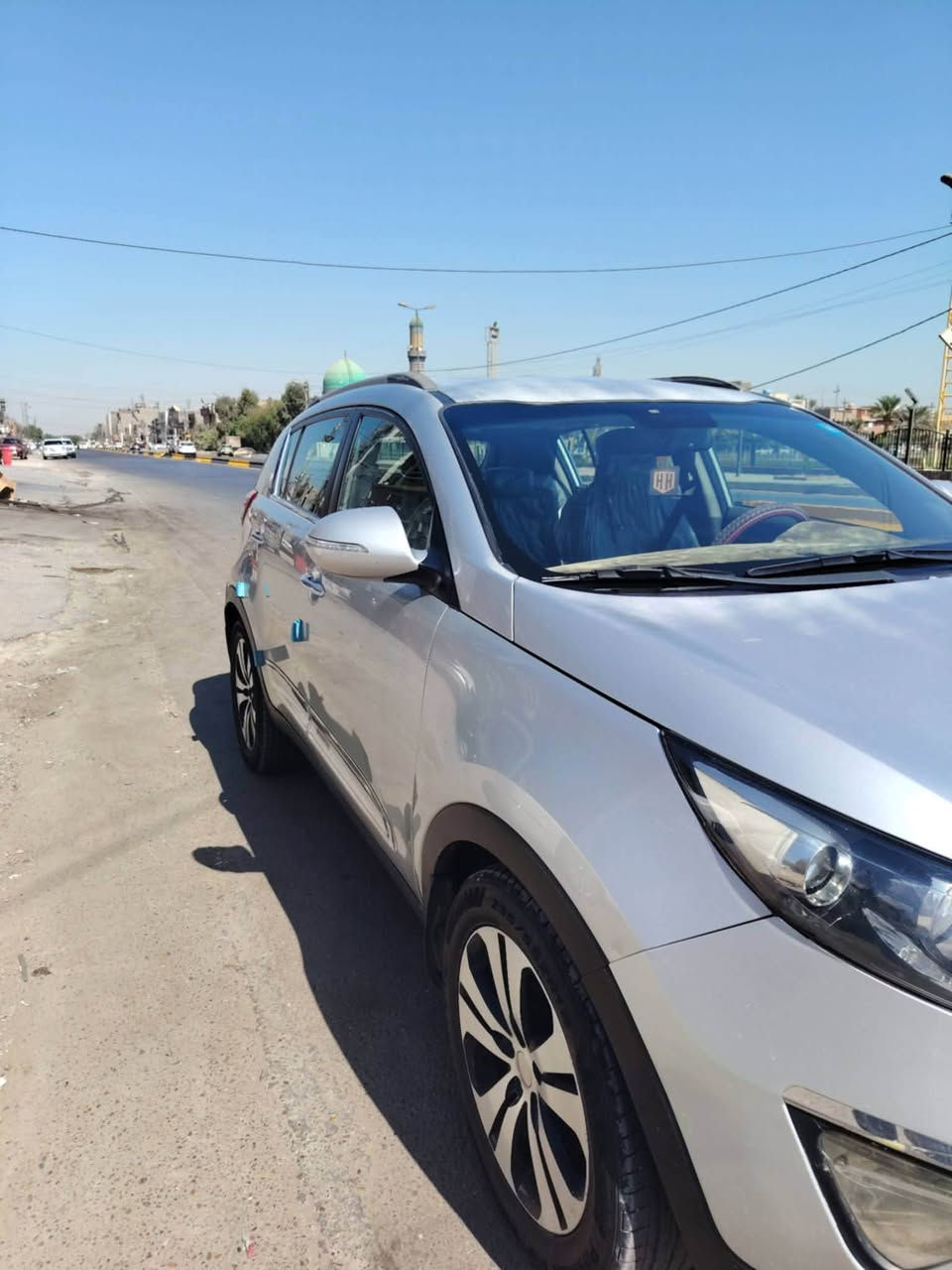السلام عليكم سبورتج خليجيه موديل 14 مكينه 2000 بيها صبغ بس الصندوق رايدتها ب140 وبيها مجال مكاني بغداد حي الاعلام استفسار اكثر هذا رقم تليفون ***********
