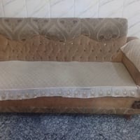 غراص البيع تخم ستعمال قليل وسعره مناسب جدا مستعجل علا البيع وبوفيه معا...