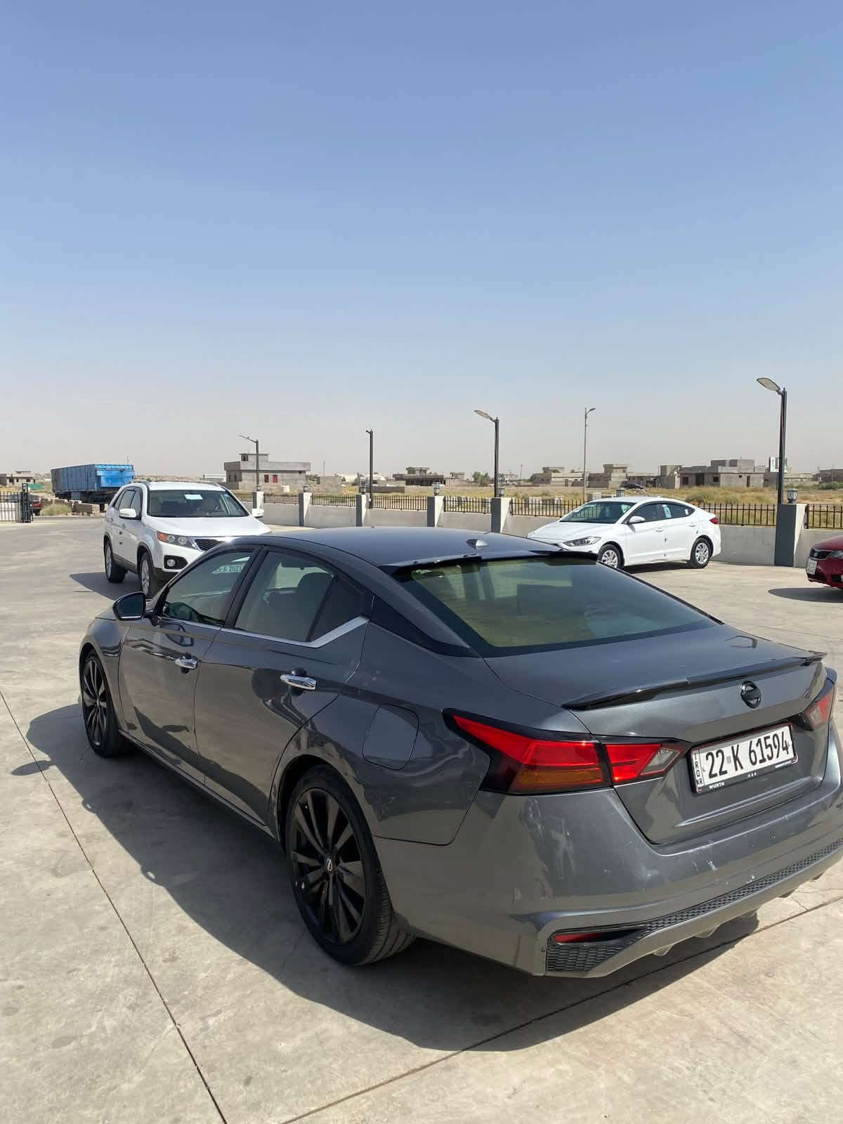 نيسان التما موديل ١٩ ضررها قطعة وحدة صبغ سيارة جديدة ماشية ٩٤ كلشي وضع شركة حيل نضيفة ***********
