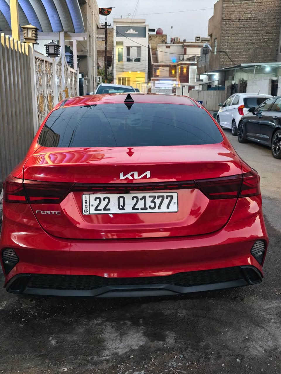 السلام عليكم 
كيا فورتي وارد امريكي جديدة وضع الشركة للبيع فقط 
(السعر 150$) بيه مجال حك الجية مكاني بغداد / الصليخ 
هاتف ☎️ *********** متوفر اتصال واتساب فيس 

1.الموديل 2024 اللون احمر 
2.ماشية 14 ميل 
3.حادث جانبي باب مبدل والباب الاخر تعديل كما موضح بالصور 
4.رقم اربيل باسمي دخول جديد 
5. تخم تاير جديد 
6. السيارة باسمي شوكت تحب تحويل او وكاله حاظر 

المواصفات 
1.محرك حجم 2000 دوش المرغوب 
2. كشنات مخمل بدون فتحة 
3. تحكمات ستيرن ورادار جانبي وامامي
4.تحديد مسار 
5. كاميرا خلفية 
6.شاشه جبيرة كار بلي وبعد مواصفات الكيا الفورتي الي تعرفوه وحياكم الله
