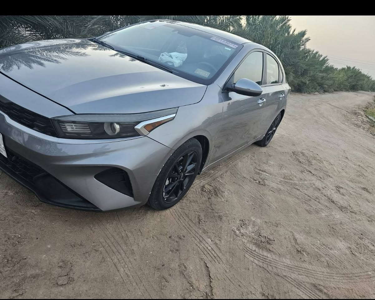 كيا فورتي موديل 23 معوقين وكاله عامه مطلقه مواصفات نص فول كير مكينه تبريد تايرات  دواخل كله كارتون شركه السياره جديده حيل برغي مامفتوح بيه وسياره احله من الصور اترايك وين متريد رقم صاحب السياره *********** واتساب مازنجر اتصل اوتدلل السونار مع الصور
