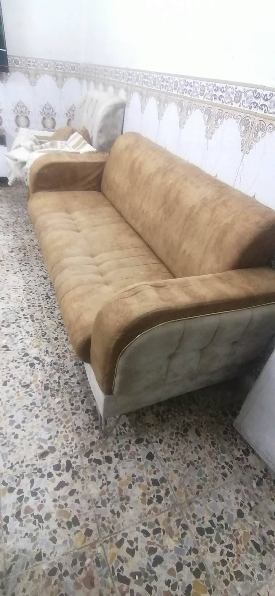 طقم ١٠مقاعد • ميز بلازما • مفرش