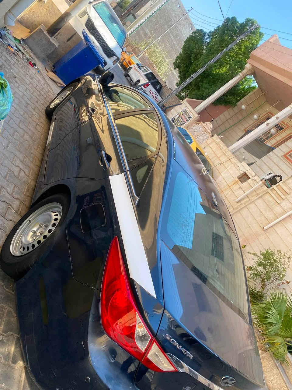سيلام وعليكم   سونتة كنادية سيارة كفالة من ضربة وتبديديل وصبغ فقط طخات سيارة جارد  البنيد والقمرة فقط كير مكينة ما مفتوحة توني مبدلهة منضومة كمالة مسولية كهربيات علا وضع شركة تبريد حدادة سيارة جهازة مال جناية مكاني بصرة  الشراب يتصال علا رقم تالي *********** سيارة حهزة عندي ضرف وريد ابيعهة
