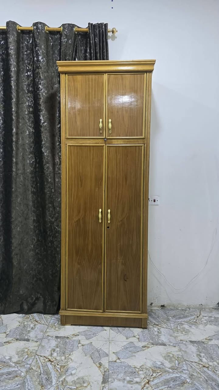 السلام عليكم ورحمة الله وبركاته. غرفة نوم للبيع جديدة. للتواصل: ***********
@
