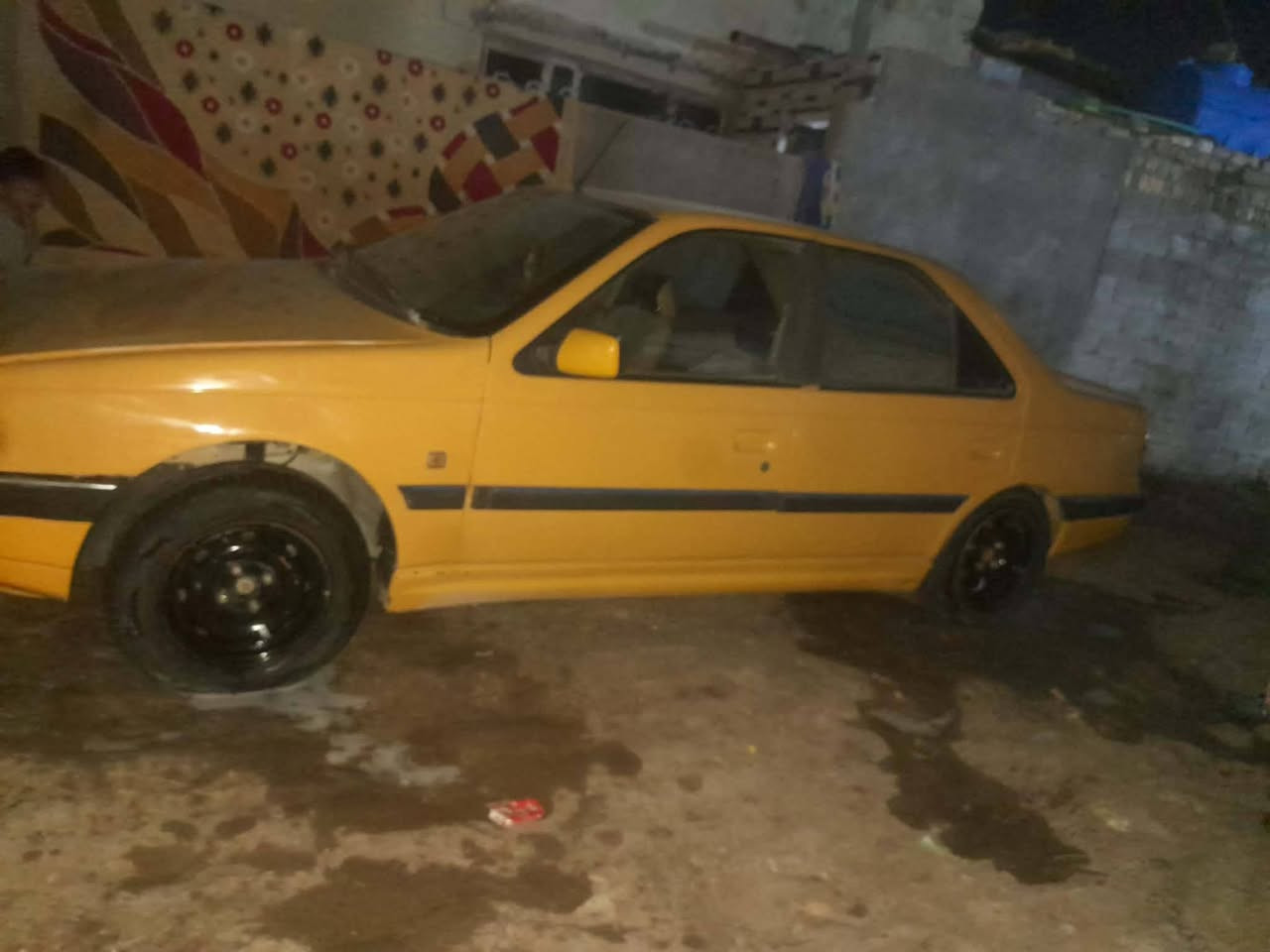 سلام عليكم
بيجو 405 كفاله بدي ومكينه وكير وتبريد وحداديه 
رقم بغداد سنويه ل 27 سياره مال تكسي حلوه سعر 38 وبيه مجال 
*********** عنوان ديوانيه
