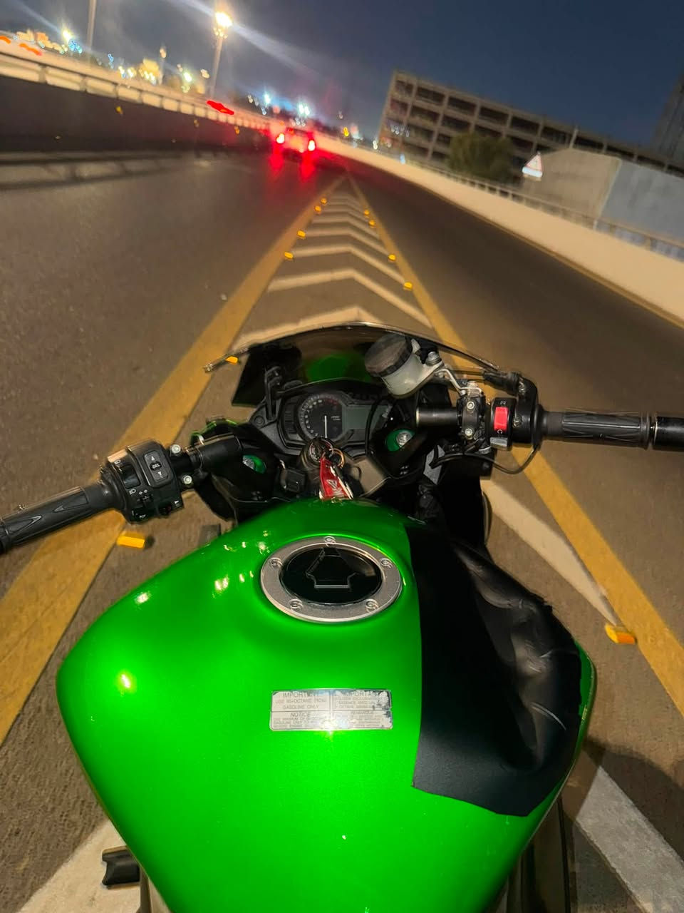 سلام عليكم كاوزاكي z1000 sx2017 abc تراكشن ٣ مودات برمجه باك فاير سستم كامل تيتانيوم اكزوز نقصه كفر صفح وبيه طعجه بتانكي دراجه كفاله عامه كير محرك مكاني بغداد سعر ٣٠ بي مجال للشراي ***********

