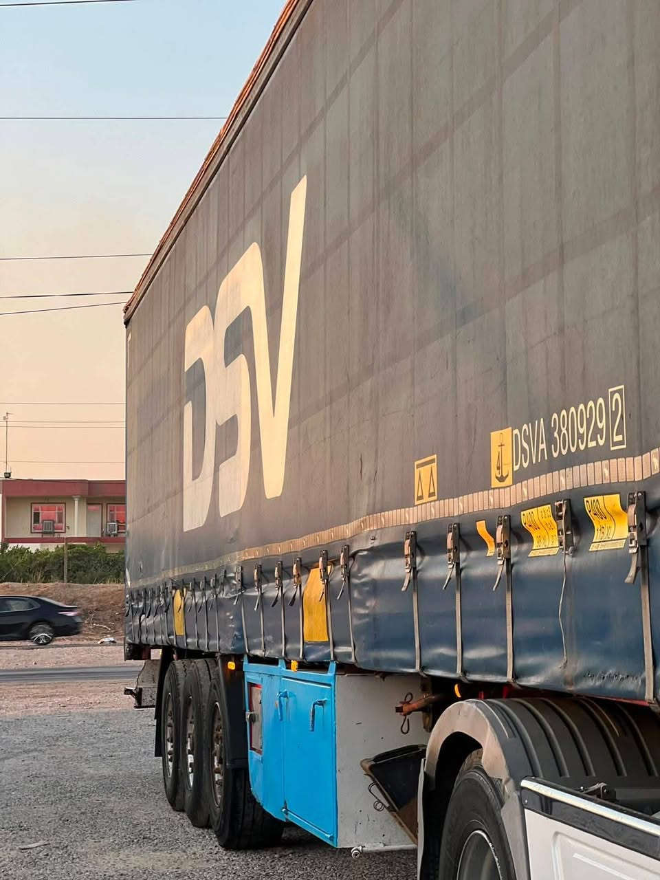 للبيع  اكتروس موديل 2007
ريتايدر تبريد ثلاجه ادبلوو
كير اتوماتيك 8نمره
مربوطه چادر مسرحي گوجيل 
تخم تايرات نضيف
سنوي  ما ساقطه
سياره جو شغل 
محرك شرط 
فحص هزه جديد 
سعر 370==بي مجال
عنوان اربيل اسكي كلك
***********===واتساب
***********
