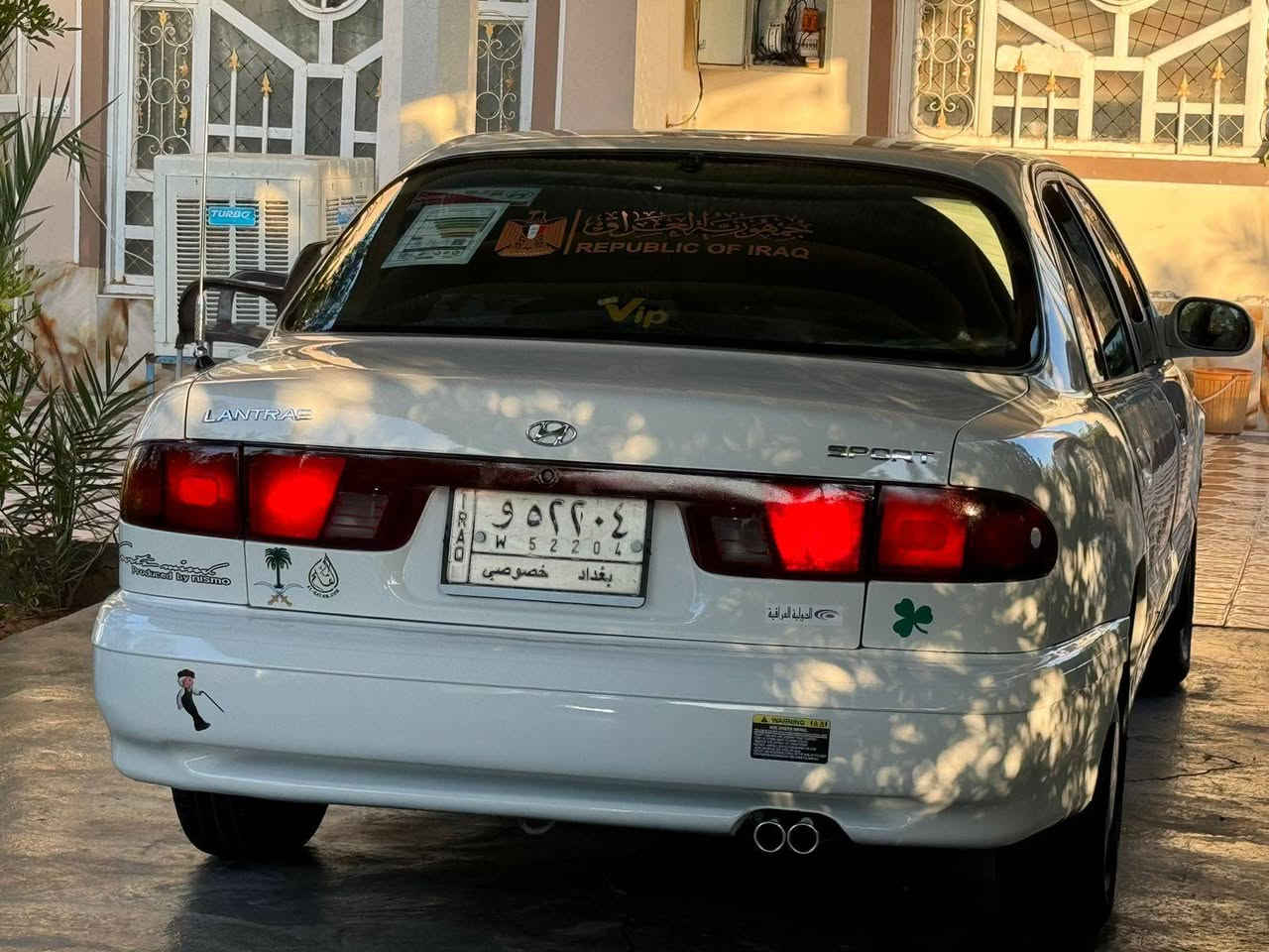 بس جناي سوناتا يخابرني لن يعرف قيمتها ...
للجنايه فقط ...
وجماعه اليكسرون بسعر الله يسامحهم النضيف غالي و السياره متعوب عليه 
(((ميعجبك سعر عوفه ليدور جديد هوه هاذه جديد ع أيدي بعده شركه )) سياره ممستخدمه يعني جانت متروكه عد شخص من نادر اكو هيج سيارات 
السلام عليكم..... 
سوناتا تو 1994..... 
رقم بغداد  ...د.. 
شرط التحويل...  مشروع وطني
 
كير.   ،، اوتماتيك....

تبريد شغال ثلج ❄️ 

كهربائيات ع وضع شركه ولا ملعوب بيه... 
 دوشمه مدوشمه

  ..تخم تاير.... جديد  ...كير ومكينه خير من الله...... بشرط فول
كهربائيات كله شغاله بلادي.... 
 كهرباء
شرط لغود وتكم عله وضع الشركه مملعوب بيه....
كيجات كله شغاله ..
نعومه ماشالله صاعد حديث 
سياره ما بيه كل عيب تخبل ول ياخذه  يرحملي من وره 

صدر خلفي أمامي كله جيد ما ملعوب بي عشركه  نعومه صاعد حديث ... بشرط ترايك 200 
غرفتها جديده ...دواخلها مثل كشنات شركه جدد ❤ ... ..مسجلها فول...... شغاله...
محرك مفتوح 20.0 (المرغوب)

السعر)( 47))بيها مجال

***********

***********

ميعجبك سعر عوفه لا تعليق رجان الله شاهد سياره متعوب عليه 
الموشراي لايضل ابكيفيه ينطي اسعار والسوك كلشي بي السياره محد يعرف قيمتها بس الجناي وبلحقيقه احله من الصور ❤️وحلالي عزيز مثل مانته عزيز ✋ 
ملاحظاه سياره كل ترويج ما بيه
