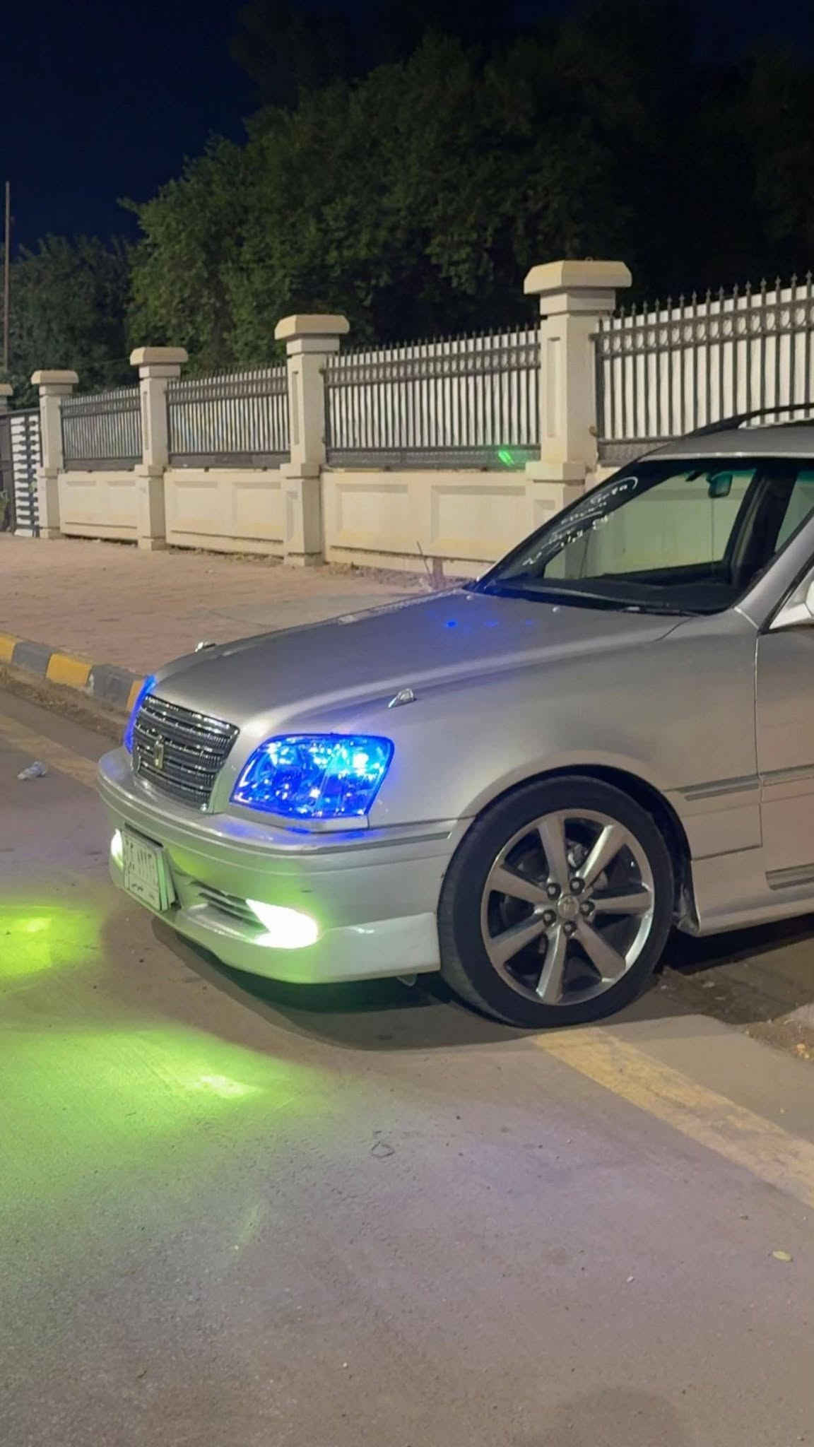ملكه لبيع سياره فول اربع دكم D4الكبير رقم بغداد سياره قرار48كامله فقط واكفه عل رقام مكمرك وكامله كفاله من كص حداديه كهربائيات كلشي مابيه سياره مال جناي100وبيه مجال عنواني كوفه***********
