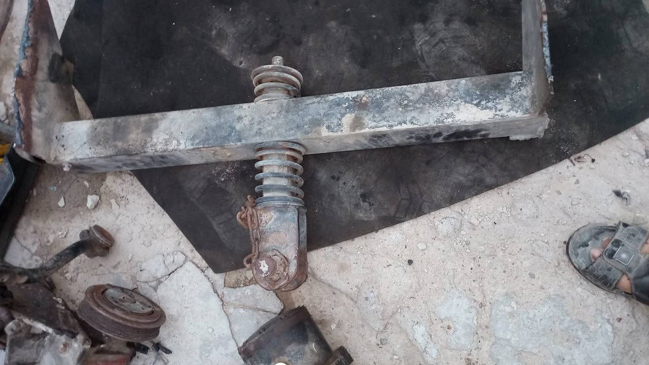 سلام عليكم اغراض ومواد احتياطيه للبيع وجك للبيع واكو مواد احتياطيه كل انواع السيارات المحور وكمبريسرات ونجي وعقوله جميع انواع السيارات شوفر وجمسي ودولفين وبطه ومارسدس ***********
