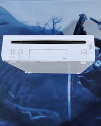 WII مهكر • ١٩ لعبة • شاحن بطارية