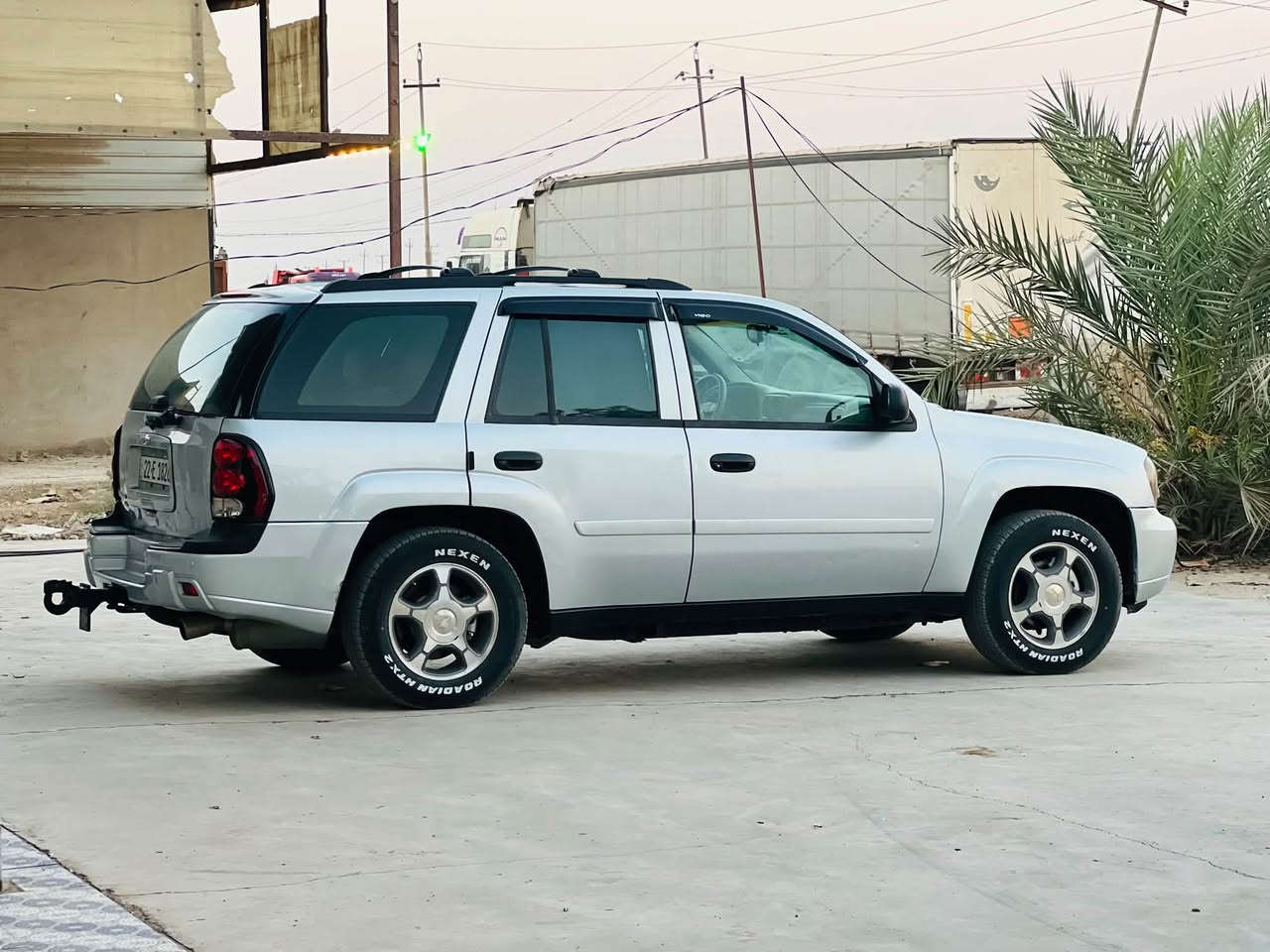 السلام عليكم
بلايزر 2007
رقم  اربيل بسمي كله مجدد
كير مكينه كفاله 
تخم تاير تبريد كفاله
بيها نص الباب خلف السائق رش فقط 
السعر 108 
مكان السياره بغداد قرب مجمع بسمايه
***********
