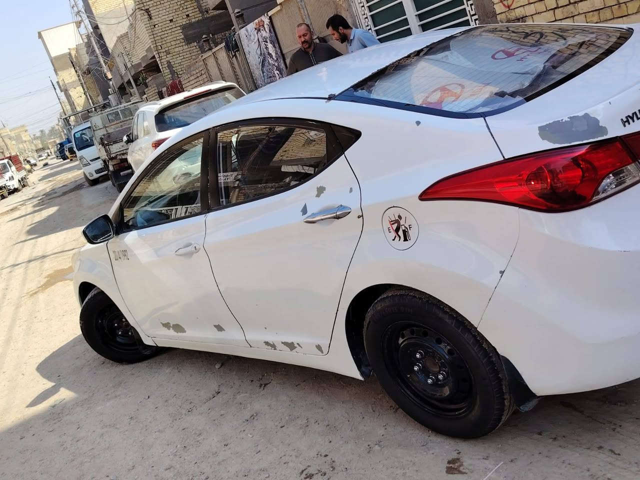 سلام عليكم 
النتر ٢٠١٣ خليجي مكينه ١٦٠٠ دوش كير ومكينه مكفولات تبريد ثلج منضومه جديده كلها تخم تايرات جديد مشروع وطني سياره بسمي ثاني يوم احولك 
السعر 92$ 
مكاني بغداد الامين الثانيه 
***********
***********
