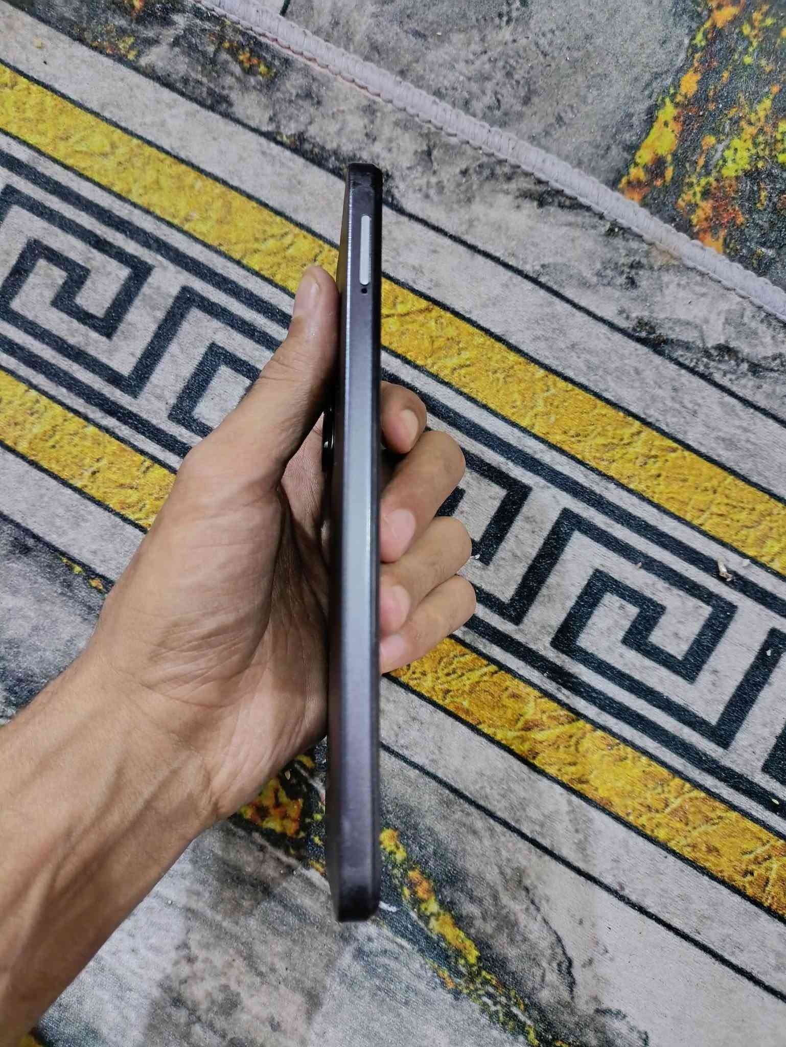 سلام عليكم انفنكس هوت 60i للبيع مكفول كفاله عام فقط كسر بلعدسه مالت كامره والكامره مابيه شي الذاكرة 256 السعر 200 وبي مجال مكاني البصره للاستفسار ***********
