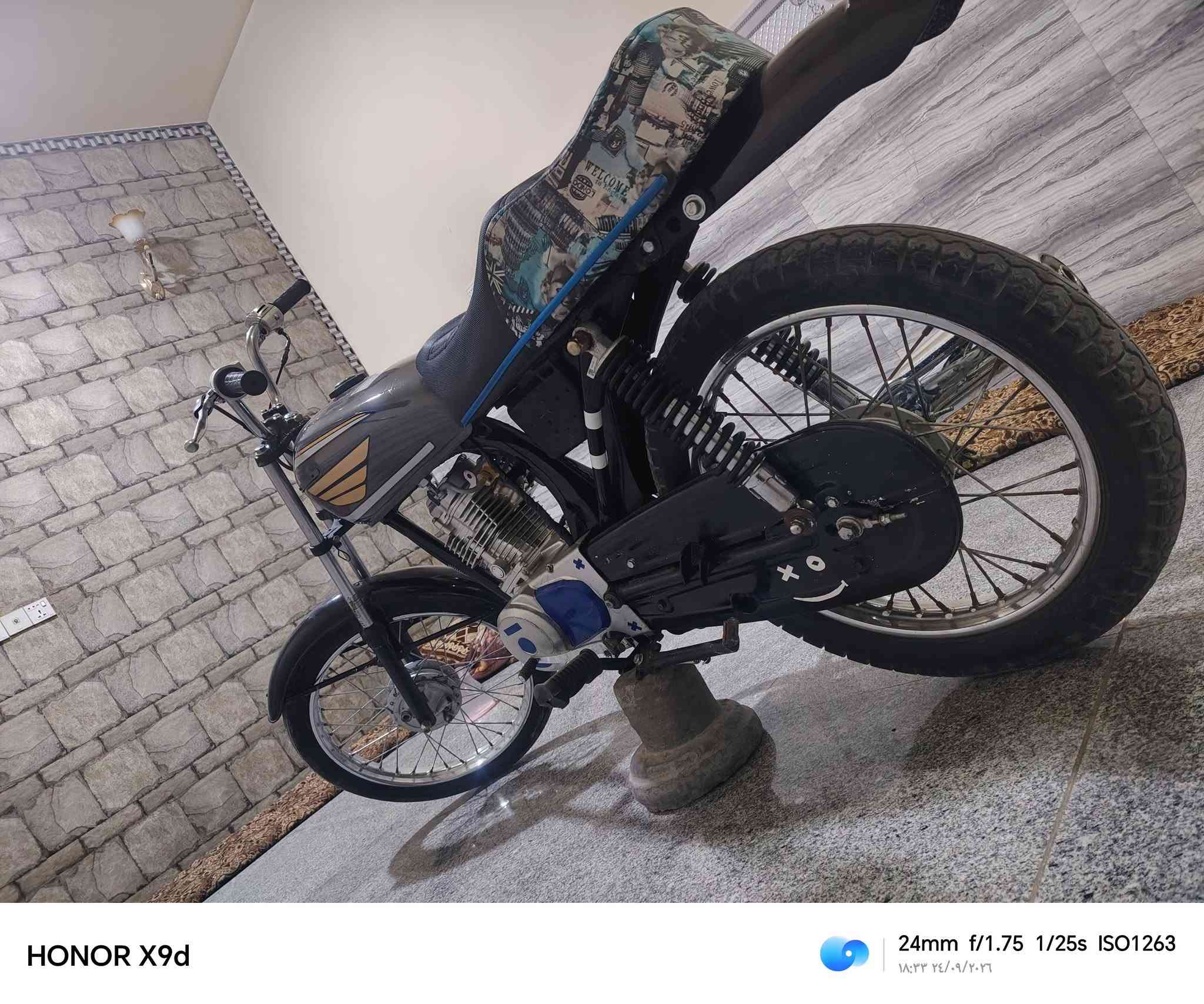السلام عليكم دراجةه كلك للبيع جديدة 24 كلهاا دراجه ما متعوبه الي يريدهاا بخدمته السعر 650 وبيهه مجال للشراي وهاذا رقمي  ***********

نص مكتوب في الصور:
- HONOR X9d 24mm f/1.75 1/25s ISO2056 18:33 24/09/2026
- HONOR X9d 24mm f/1.75 1/25s ISO1997 18:34 ٢٤/٠٩/٢٠٢٦
- HONOR X9d 24mm f/1.75 1/25s ISO1263 18:33 24/09/2026
- HONOR X9d 24mm f/1.75 1/25s ISO2384 18:33 24/09/2026