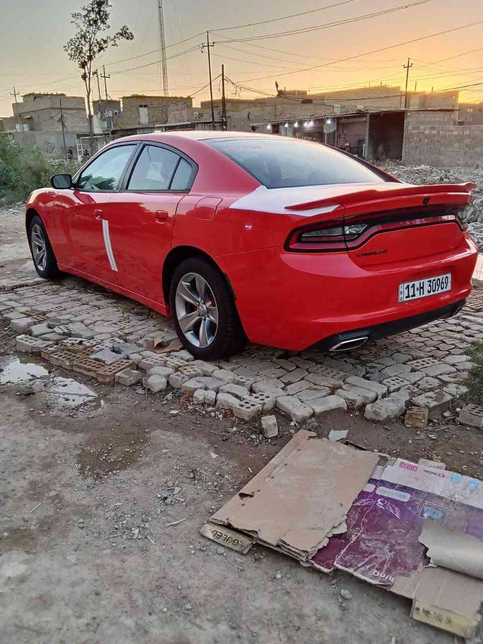 السلام عليكم جارجر 2017 سياره داخله تقرير جاهزه سياره لون برتقالي مميز سعر 180 وبيها مجال بسيط وكان بغداد سياره استخدام شخصي ماشيه 100 هنا بالعراق صار بيها شاملغ امامي نفسيته مصلح بدون اي دواخل***********

نص مكتوب في الصور:
- BidHistory.org