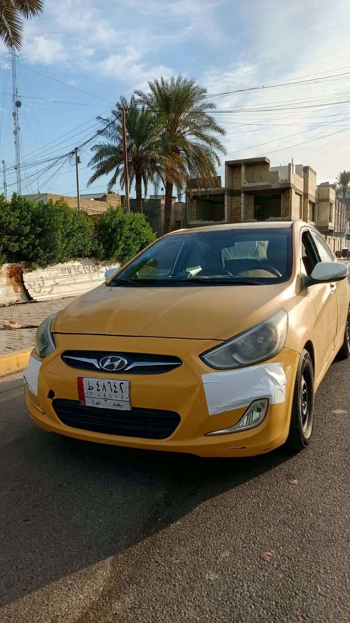 السلام عليكم .
هيونداي اكسنت امريكي مضلع 14 تكسي .
مكينة 1600 GDI وكير AT مكفولات .
تبريد ثلج ❄️❄️ .
حادثها موضح بالسونار .
تحكمات ستيرن .
الداخل نظيف و السيارة حلوة و عملية .
نظام ECO .
نظام مانع انزلاق .
للاستفسار اكثر *********** بي واتساب , السعر  75 و بيها مجال
