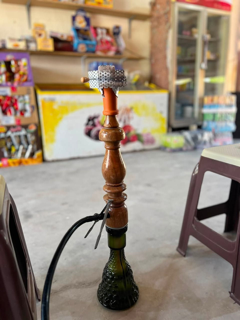 سلام عليكم
للبيع أسواق و كوفي شوب متكامله بيها برادات كامل للعصاير او مبردات هواء او جنبر جاي آرااكيل مسواك عصاير كامل ايجار مدفوع كامل المكان شغال عليه رجل خير من الله مكان محلات صناعي جديده مجاور اعدادية صناعه السعر 5 ملاين 
لاستفسار اتصال ***********
