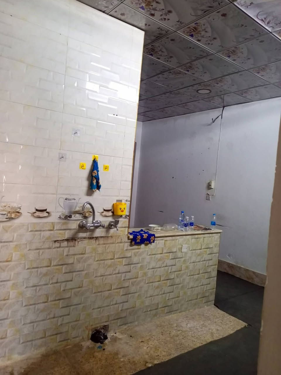🏠✨ للإيجار – مشتمل ارضي  90م مربع✨🏠 

الموقع / شارع سالم جهه الجمهوري من البداية موقع حلو 

📍 المواصفات:

🛋️ استقبال 
🏢 صالة 
🛏️ غرف 1
🚿 مجموعة صحيات متكاملة
🍽️ مطبخ مفتوح على الصاله 
🌤️ ارضية كاشي 
💼 

📞 للاستفسار: ***********
