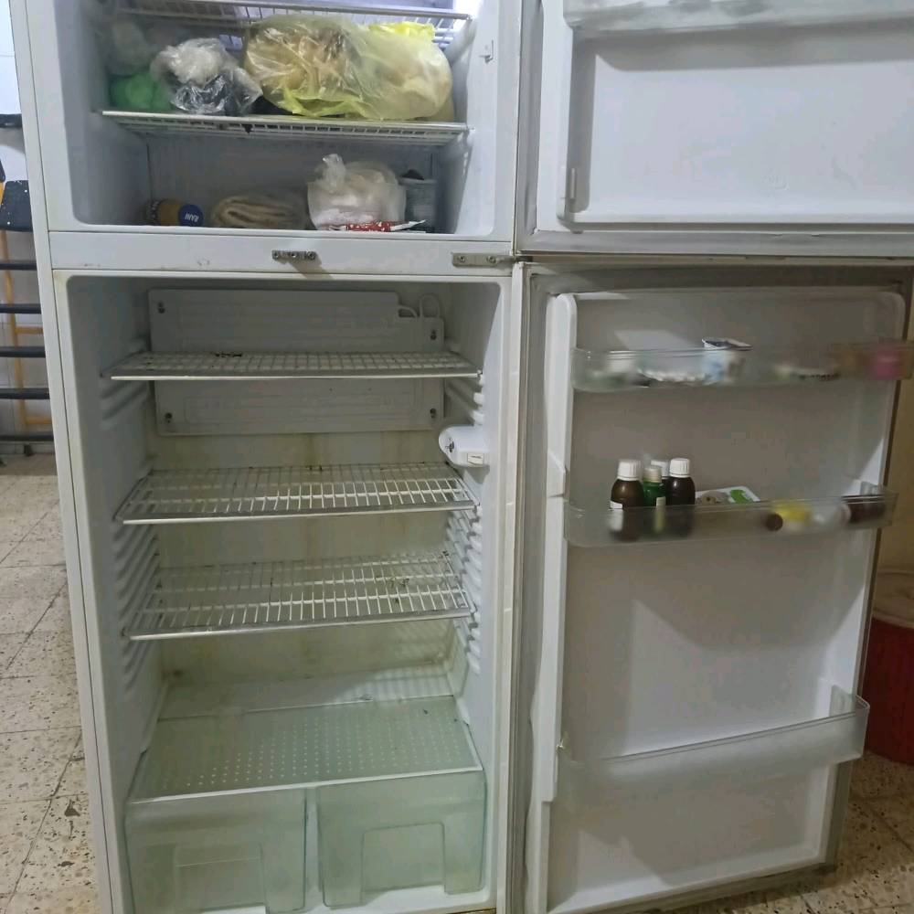 شلجه جدسون جديد مامستخدمه للبيع سعره300وبيه مجال مكاني الأمين رقم ***********