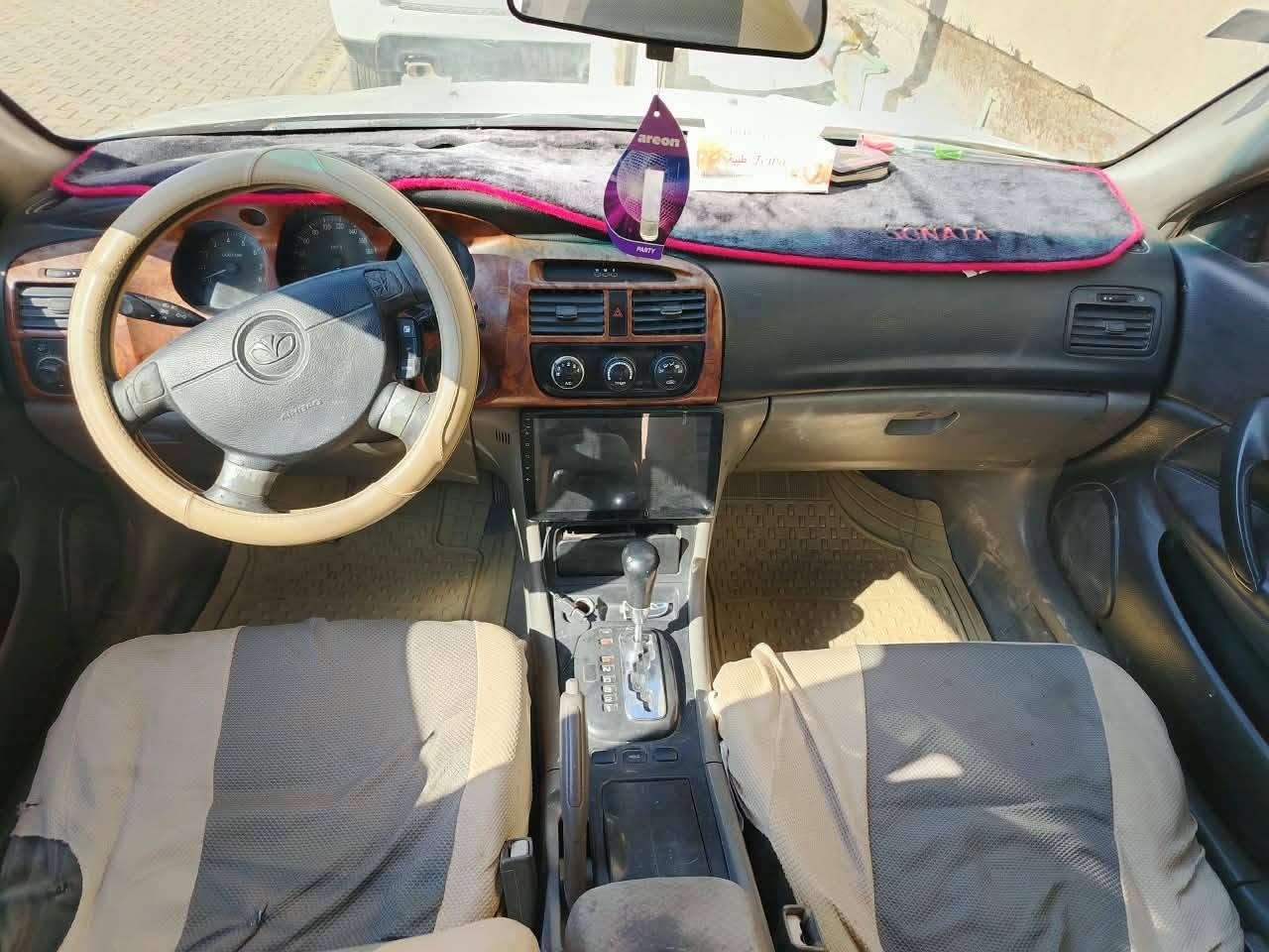 السلام عليكم عندك سياره نوع ابكا خليجي موديل 2006رقم بابل انكليزي بسمي سنويه لحد 28كير ومكينه دايو برنس العنوان الديوانيه الدغاره سعر 33بي مجال حك جيه ***********
