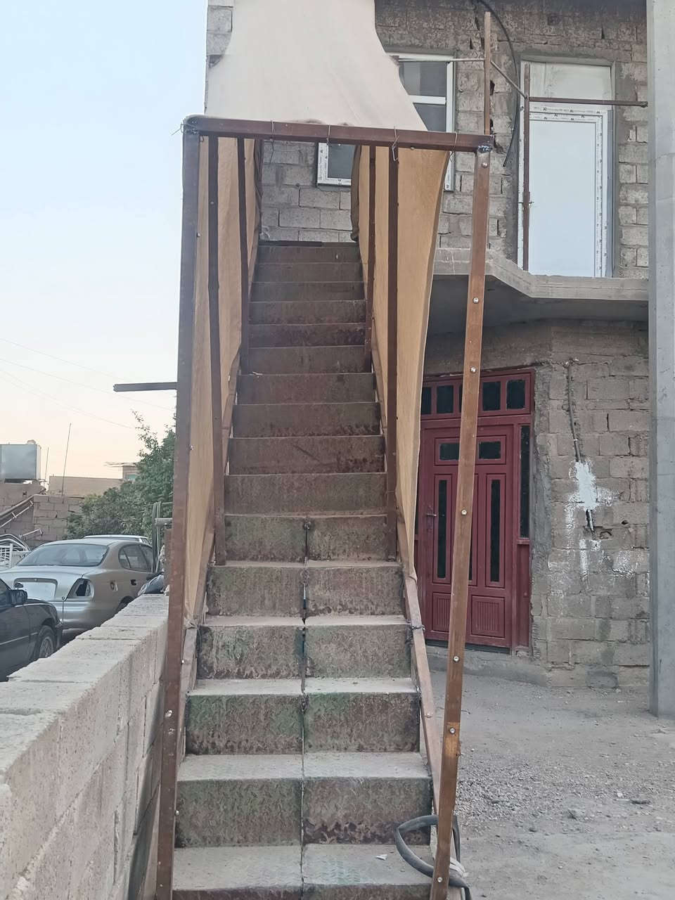سلام عليكم ابواب ودرج للبيع حصيبه ستفسار ***********

