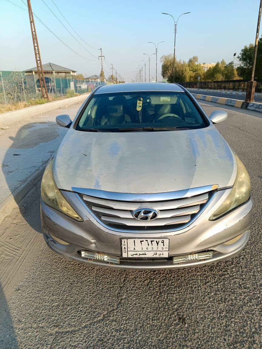 سلام عليكم
للبيع سوناتا 2014امريكي

بيها تبديل جاملغ وبنيد وباب 

مكينه 2400جي دي اي جديده ما مفتوحه توني شادها

كير وحداديه وتخم تاير وتبريد كله كفاله

رقم ذي قار بسمي 

مكان بصره 

سعر 83بيها مجال بسيط

***********

