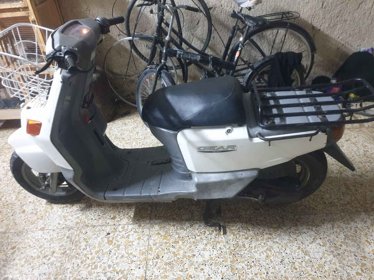 دراجه بيكم للبيع دراجه نضيفه ما بيها أي نقص بس باتري سعر 300 المكان حي أور نهايه الفورتات الرقم ***********
