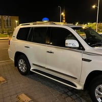 لاندكروز • ٢٠١٧ • ١٥٠٠٠٠ كم
