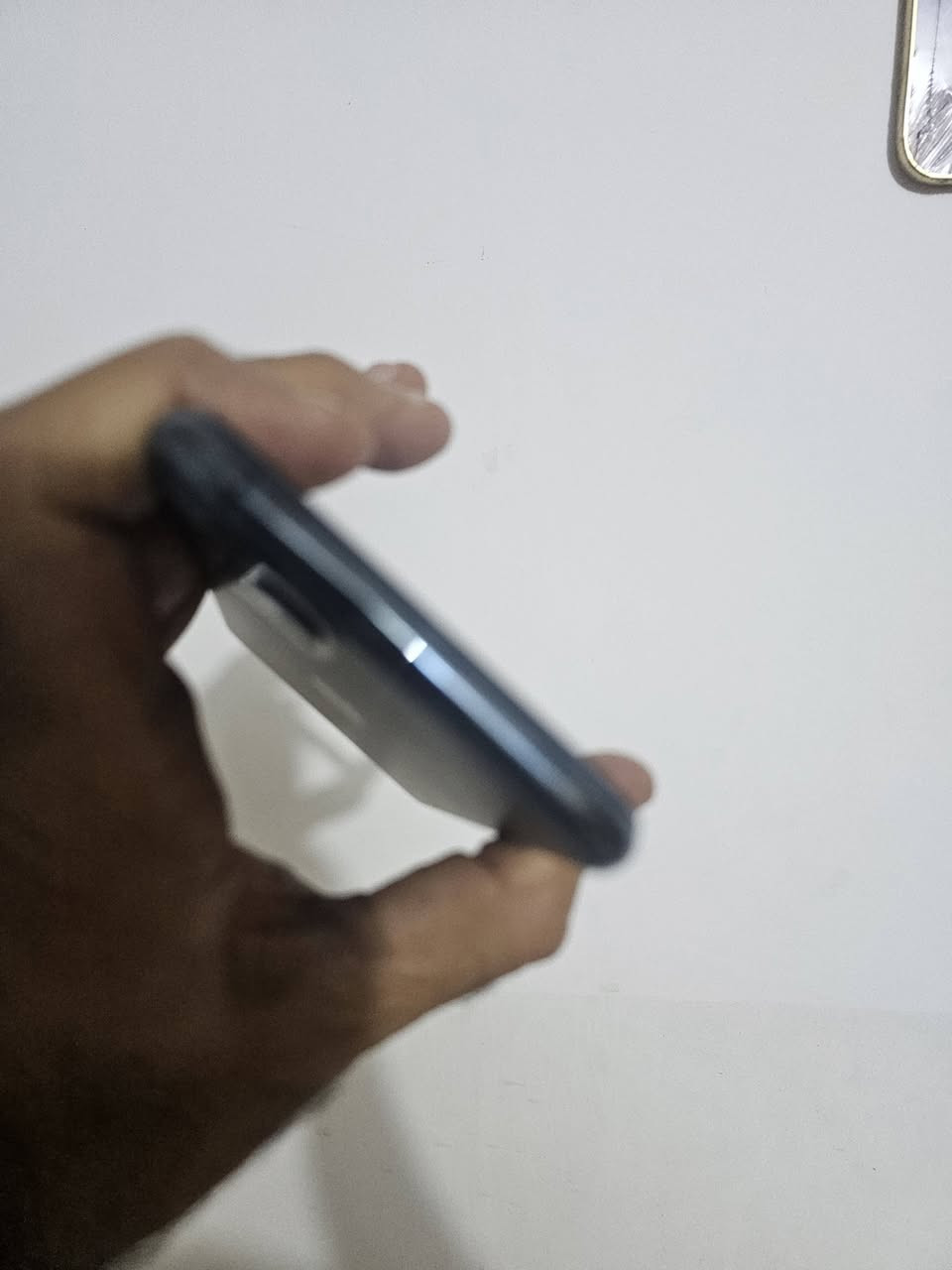السلام عليكم 11 بروماكس ذاكرة 256 شريحه وحده . مبدل شاشة اصليه ومبدل بطاريه والظهر مكسور لا يعلك ولا يصفن موضح بالصور  الجهاز كله شغال 
السعر 175الف بغداد 
***********
