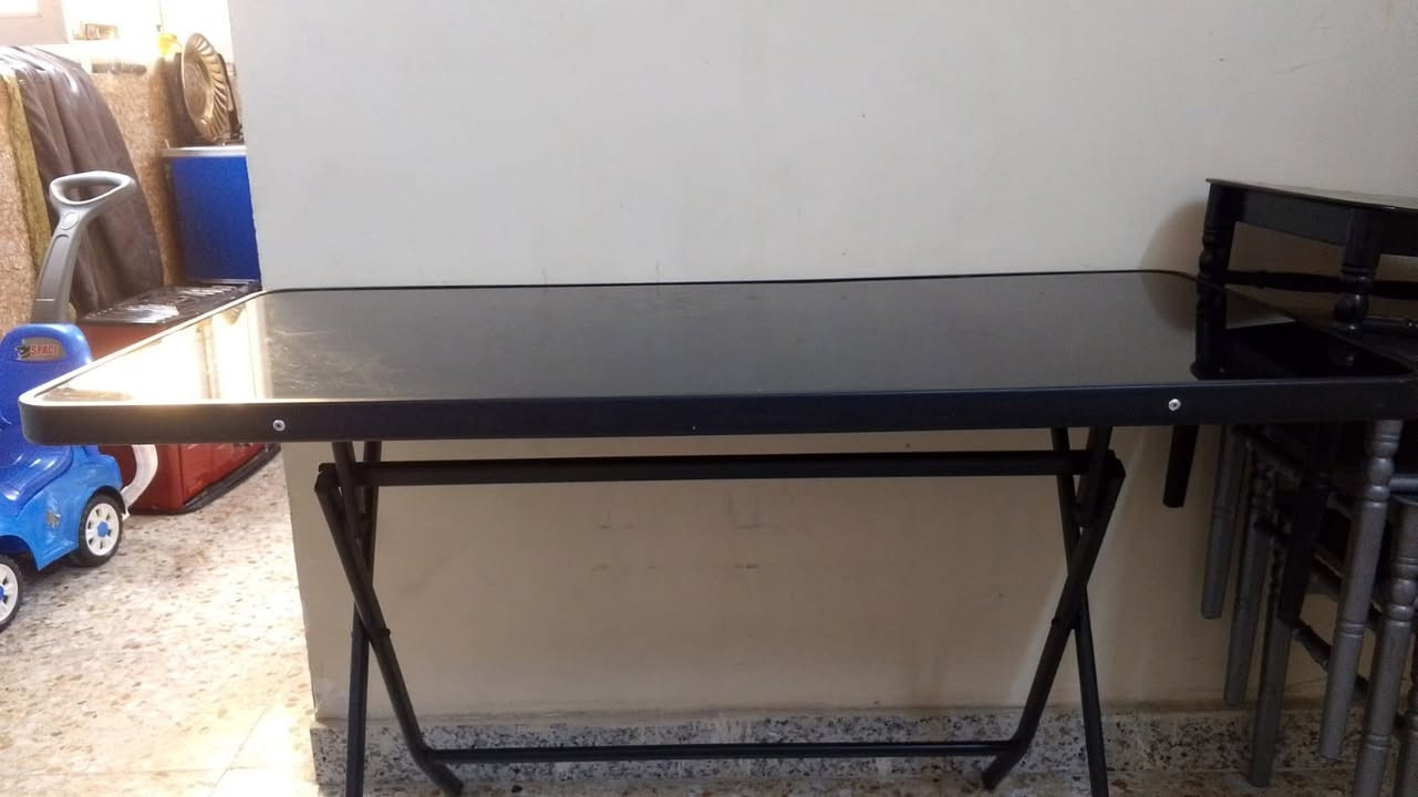 بغداد الصالحية • سبلت ١ طن • ميز طعام ٤ كراسي
