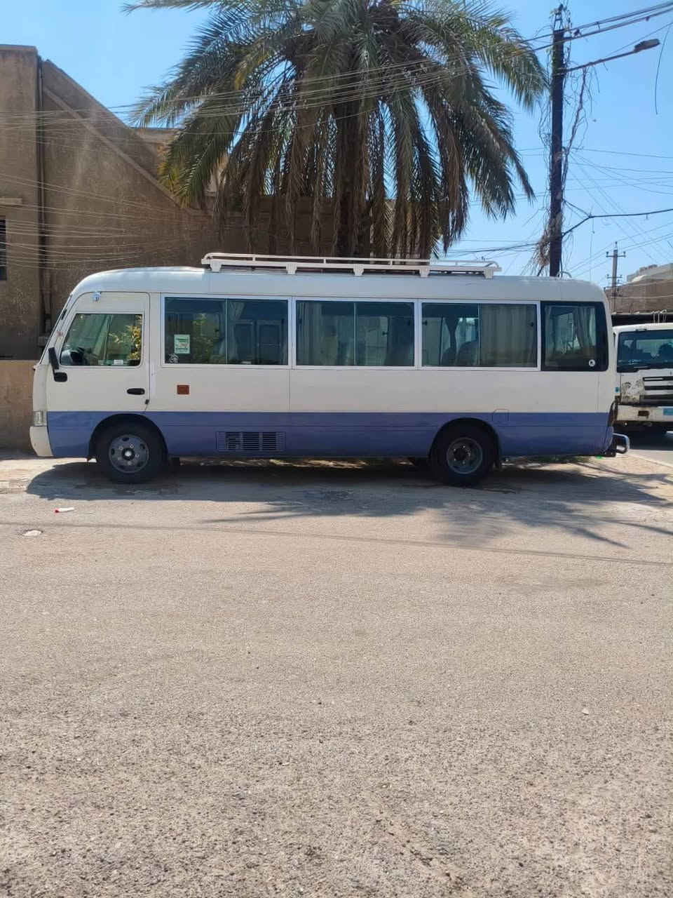 السلام عليكم مكلف بالنشر
بيع فقط

كوستر موديل ٢٠٠٨

 مصفرة من كلشي كله مكمل

بيه صبغ شي قليل

رقم دولي وين متريد تتحول

 ميكانيك مكفول 

تخم تاير جوبلس إنتاج 25

درع+سيبايه+درج

دوشمة+قلاب

    السعر 205
 رقم التليفون ***********
